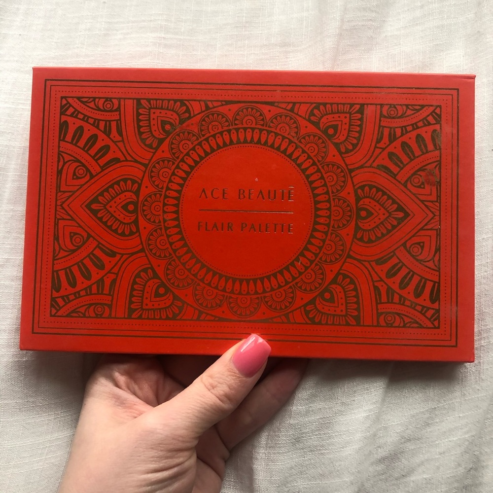 Ace Beaute Flair Eyeshadow Palette